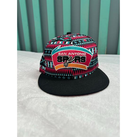 San Antonio Spurs Hat Cap Snapback New Era 9Fifty NBA Hardwood Classics Aztec - Picture 1 of 7
